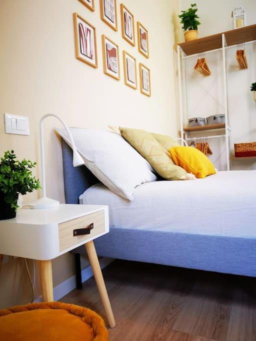דירות מילאנו Sunny Flat 50 Meters From The Metro מראה חיצוני תמונה