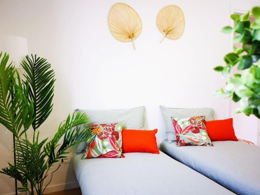 דירות מילאנו Sunny Flat 50 Meters From The Metro מראה חיצוני תמונה