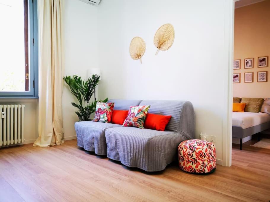 דירות מילאנו Sunny Flat 50 Meters From The Metro מראה חיצוני תמונה
