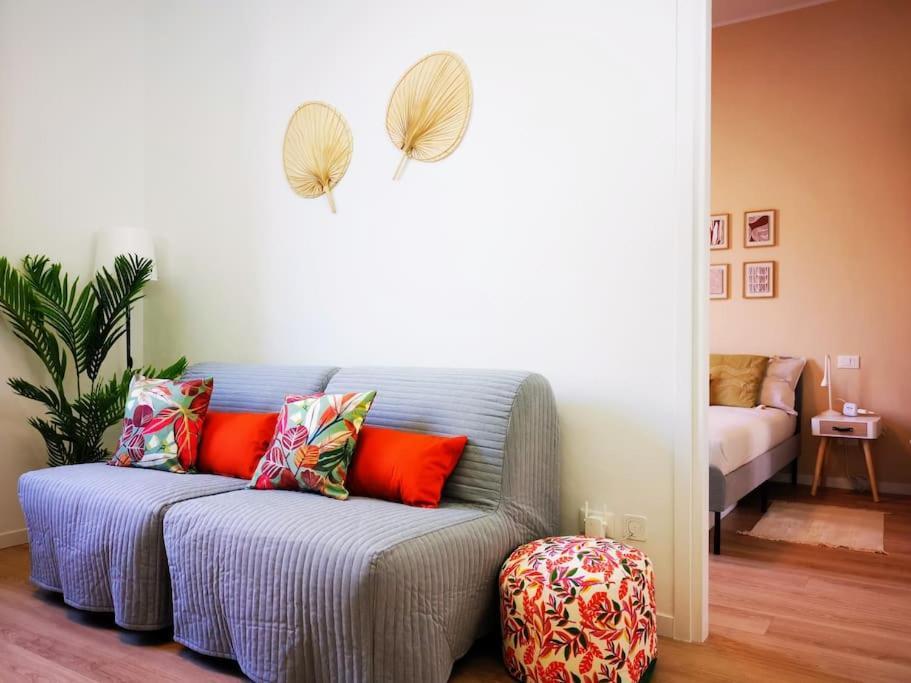 דירות מילאנו Sunny Flat 50 Meters From The Metro מראה חיצוני תמונה