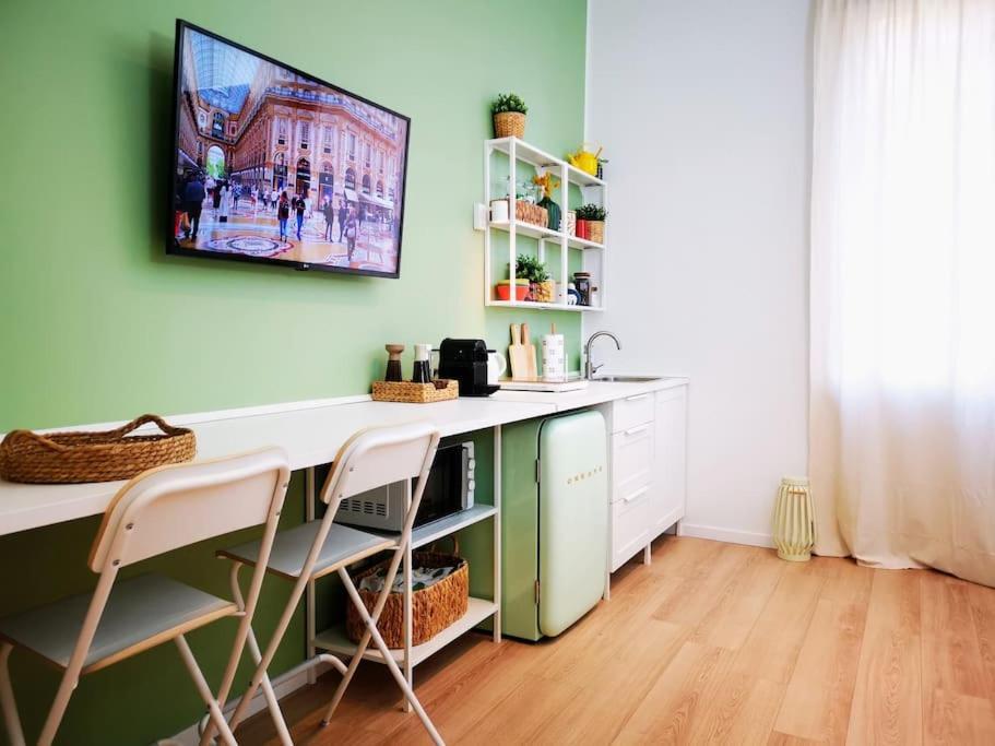 דירות מילאנו Sunny Flat 50 Meters From The Metro מראה חיצוני תמונה